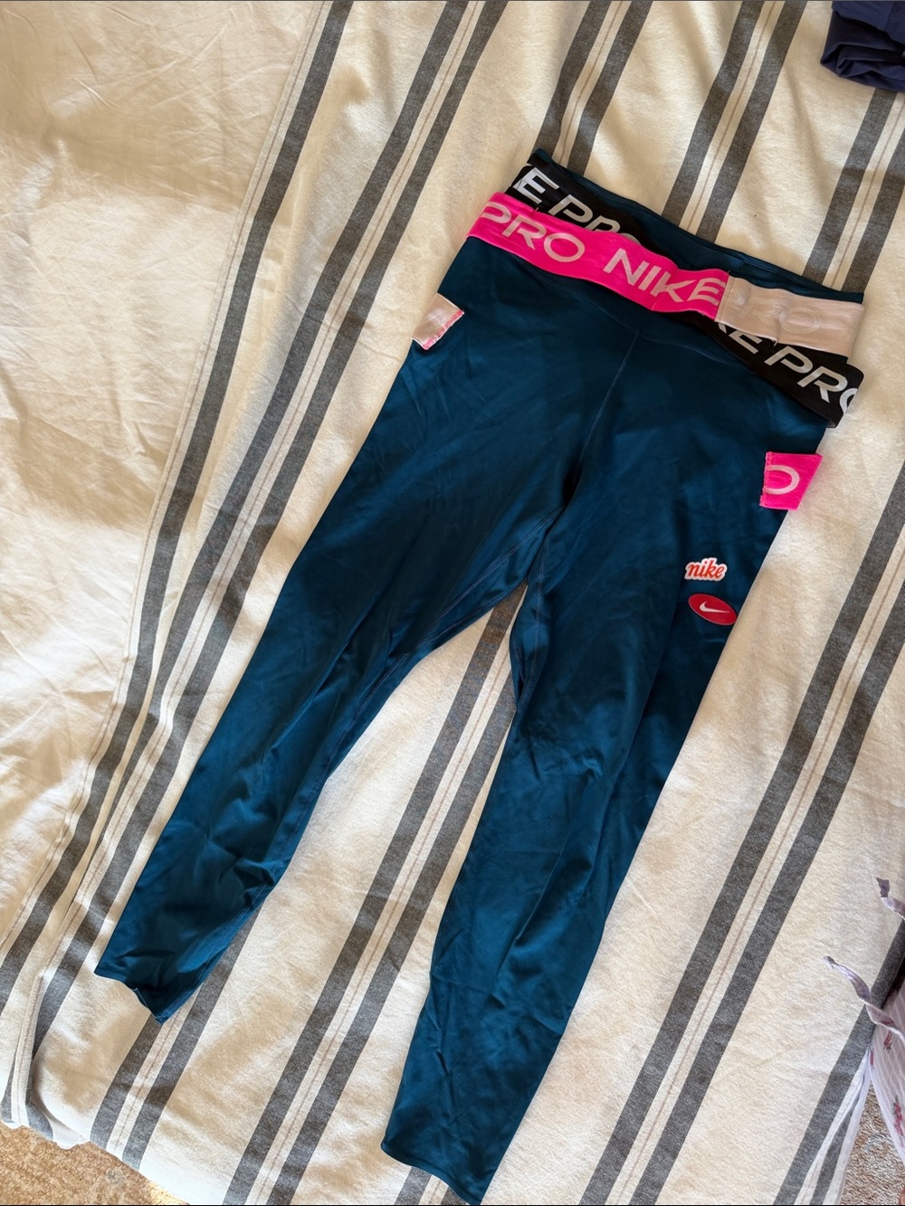 Nike Pro Leggings in Teal with Pink Waistband
